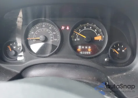 2014 Jeep Patriot Altitude z USA, uszkodzony, nr VIN 1C4NJPBAXED703879